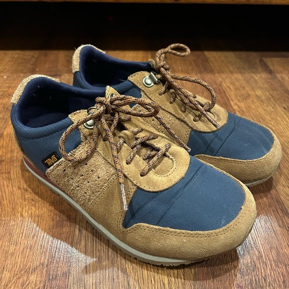 Teva Shoes - Teva Women’s Highside ‘84 Pecan Navy Trail Sneaker Shoe Size 7.5
